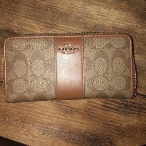 Coach wallet